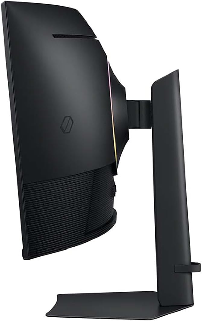 Samsung 40' Odyssey G7 (G75F) WUHD Resolution, 180Hz, Curved Gaming Monitor, 1ms Response Time (GtG), VESA DisplayHDR™ 600, AMD FreeSync™ Premium Pro, LS40FG75DENXZA, 2025