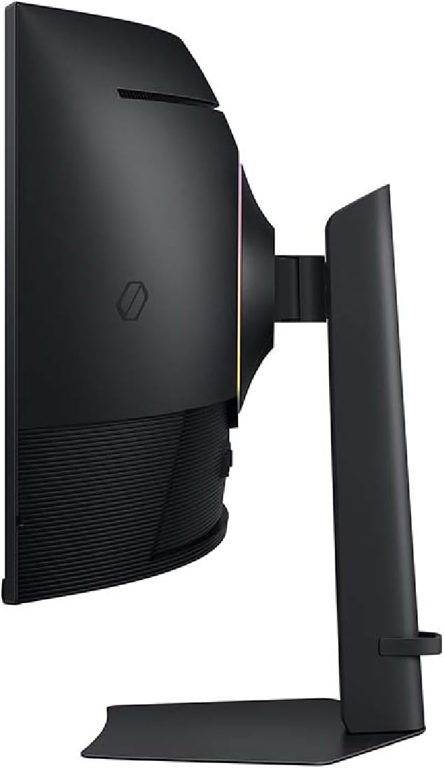 Samsung 40' Odyssey G7 (G75F) WUHD Resolution, 180Hz, Curved Gaming Monitor, 1ms Response Time (GtG), VESA DisplayHDR™ 600, AMD FreeSync™ Premium Pro, LS40FG75DENXZA, 2025