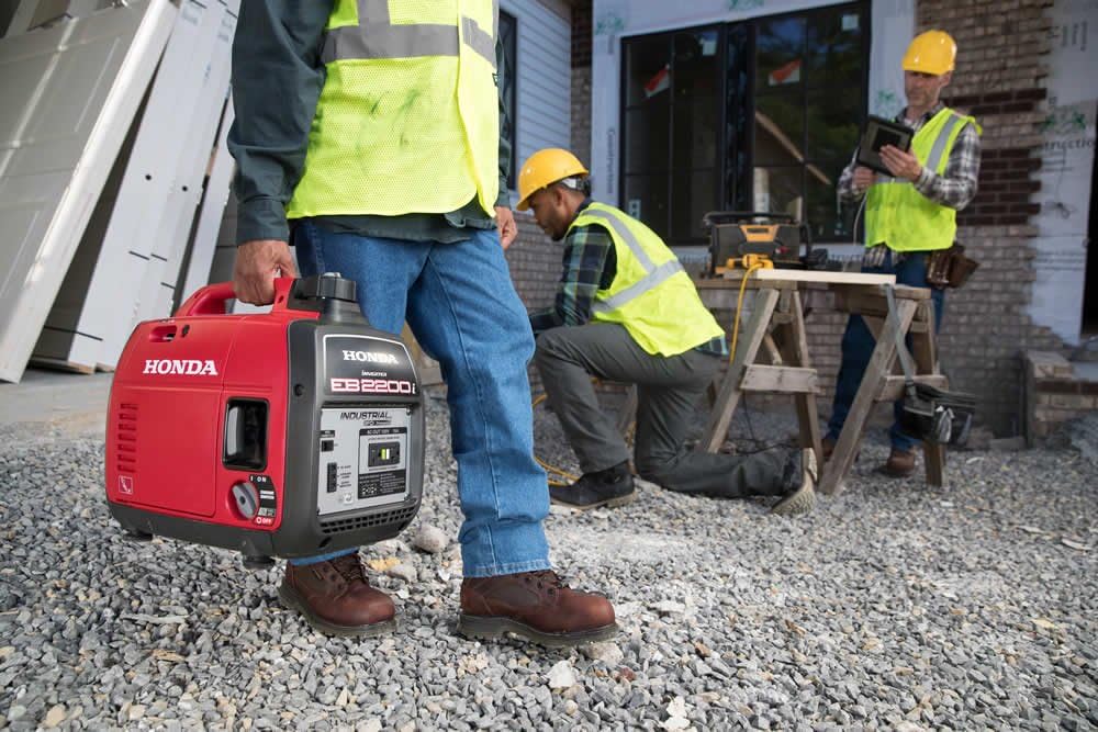 Honda EB2200i 2200 Watt Inverter Generator, Super Quiet 120V Gas Powered OSHA-Compliant Outdoor Portable Generator for Construction Site or Backup Power Supply, Up to 8.1 Hour Run Time (EB2200ITA)