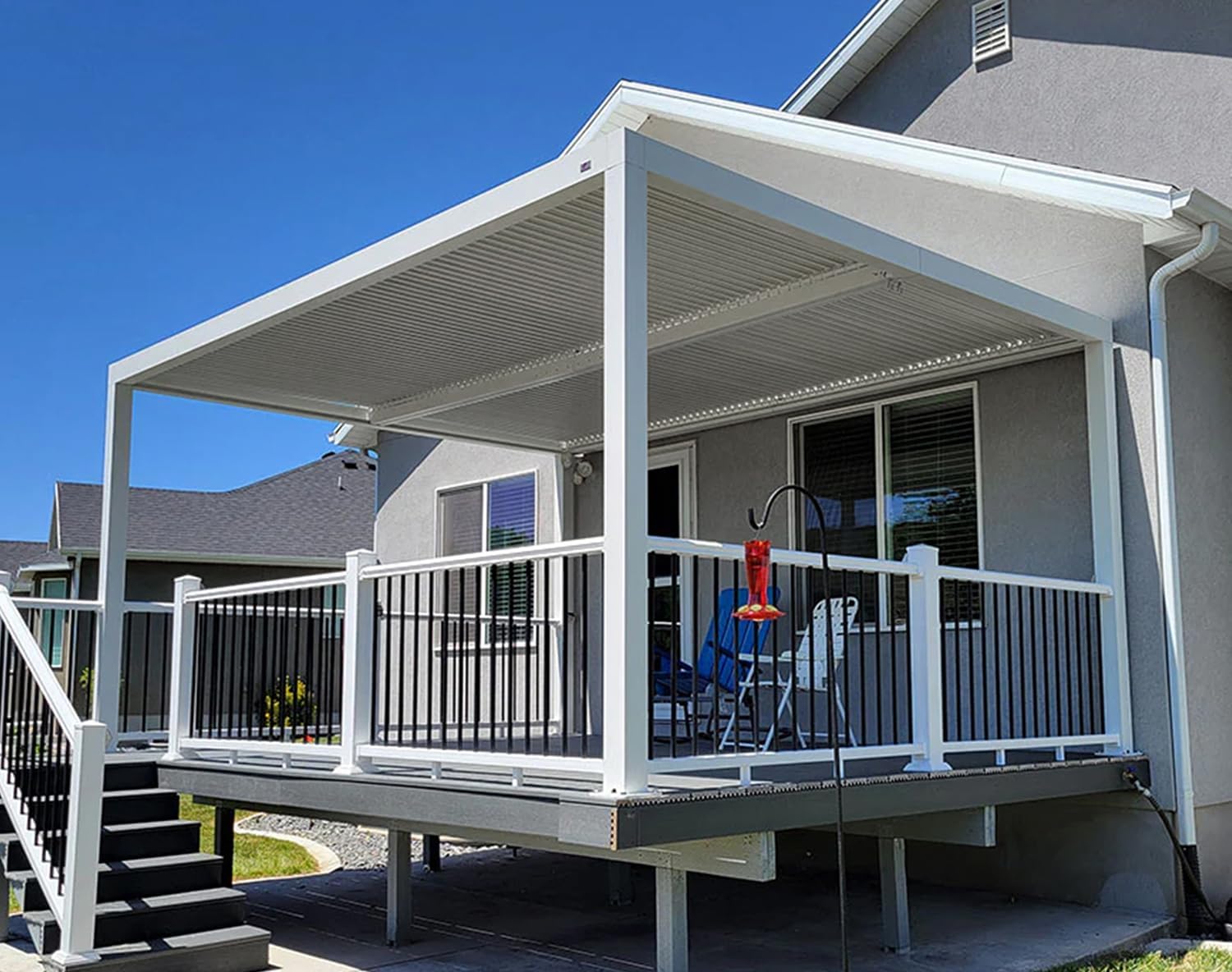 PURPLE LEAF Outdoor Louvered Pergola 10'x14' White Aluminum Pergola Modern Shade Gazebo with 2 Independently Adjustable Rainproof Hardtop for Patio Garden Yard