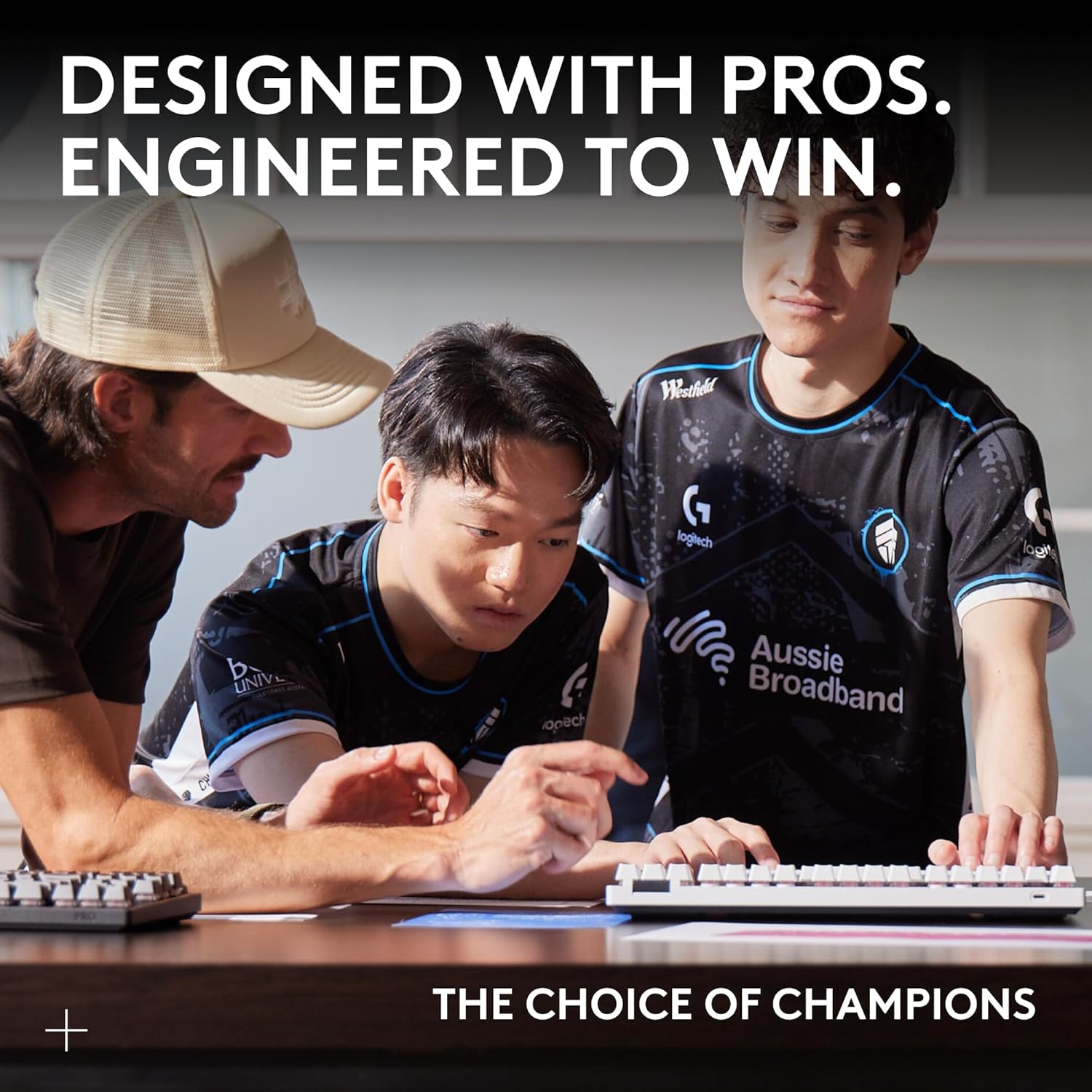 Pro X Superlight 2c Wireless Gaming Mouse: 51g Compact Mini Size, Symmetrical Shape, <8 kHz Polling, 44K DPI, PowerPlay Wireless Charging Supported, USB-C, 5 Programmable Buttons, For PC/Mac - White