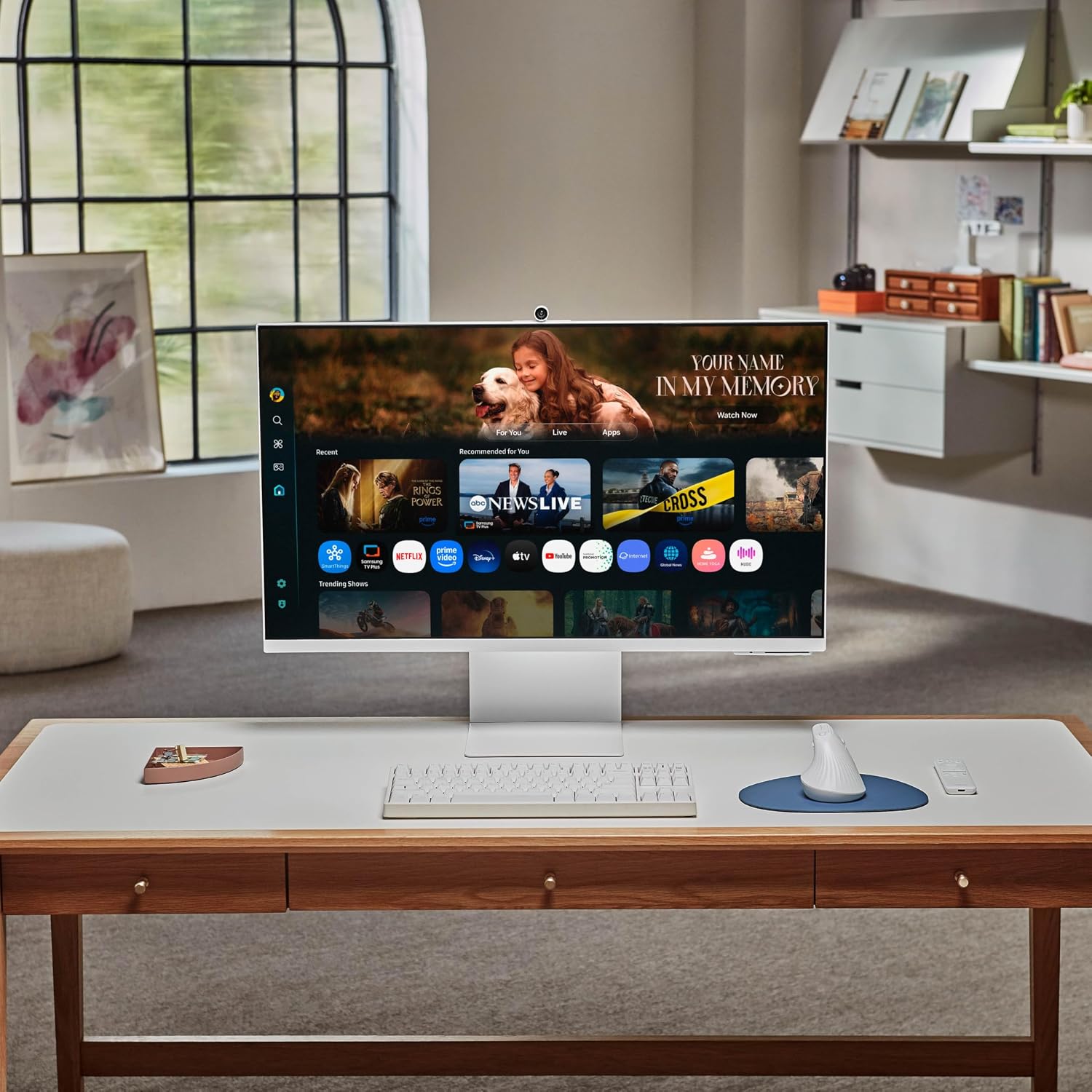 Samsung 32' Smart Monitor M8 (M80F) 4K UHD Display, Samsung Vision AI, Smart TV Apps, Gaming Hub, USB-C, HDMI and USB-A, White, LS32FM803UNXZA, 2025