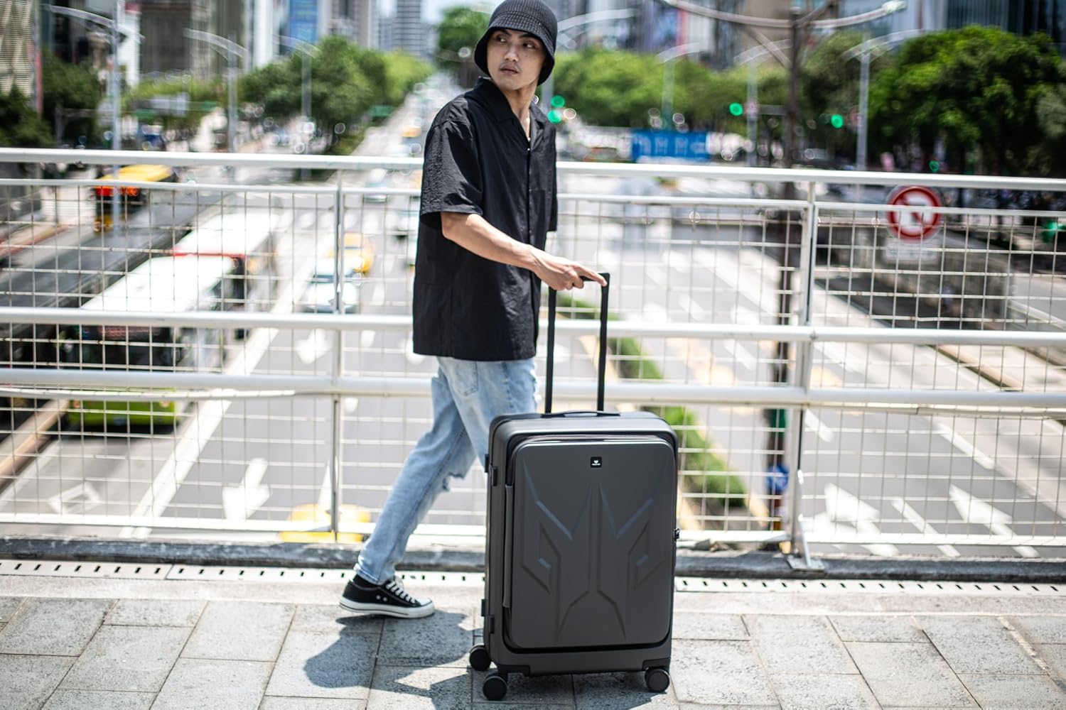 Acer Predator Street-Style Luggage 25-Inch Luggage Bag | Silent Dual-Row Wheels | Front-Opening Design | Large Storage Compartments | TSA Approved Lock | Matte Gray
